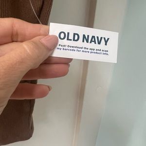 Brown Old Navy brown T-shirt